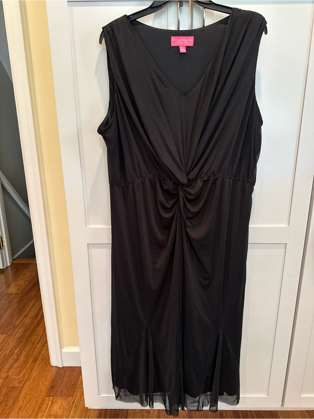 Isaac Mizrahi XL/1X gorgeous Twist-Front Sleeveless Dress with tulle overlay